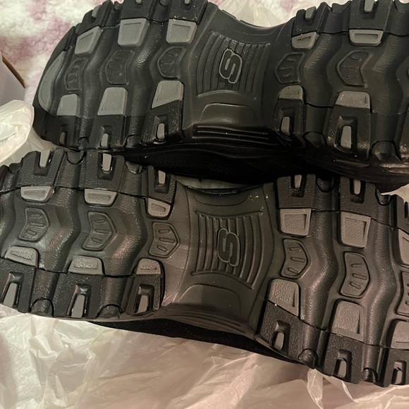 Black Skechers d’lites wide fit size 10 - Picture 4 of 4